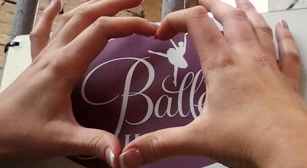 Ballet Hostel Kijev Kültér fotó