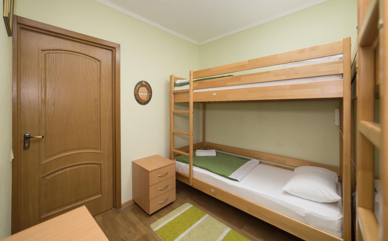 Ballet Hostel Kijev Kültér fotó