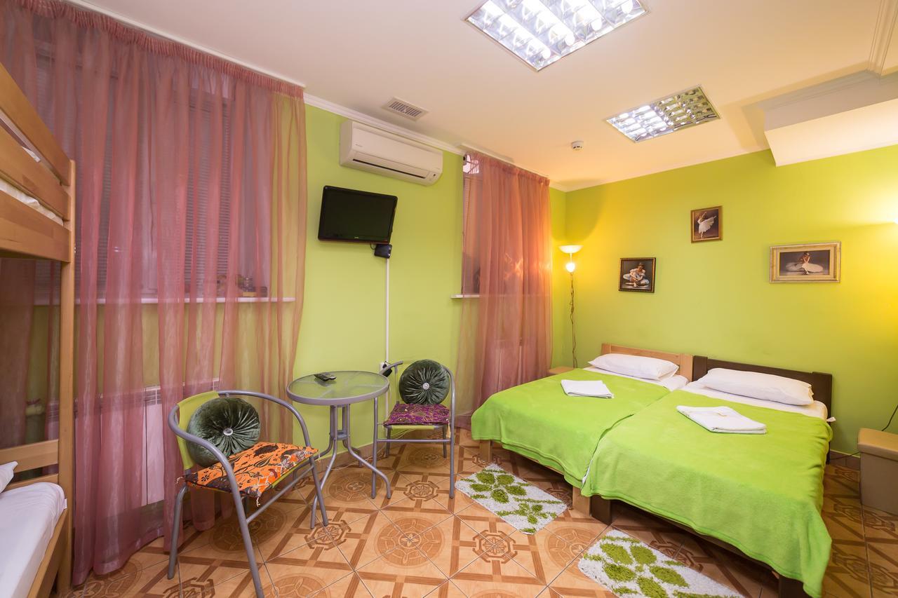 Ballet Hostel Kijev Kültér fotó