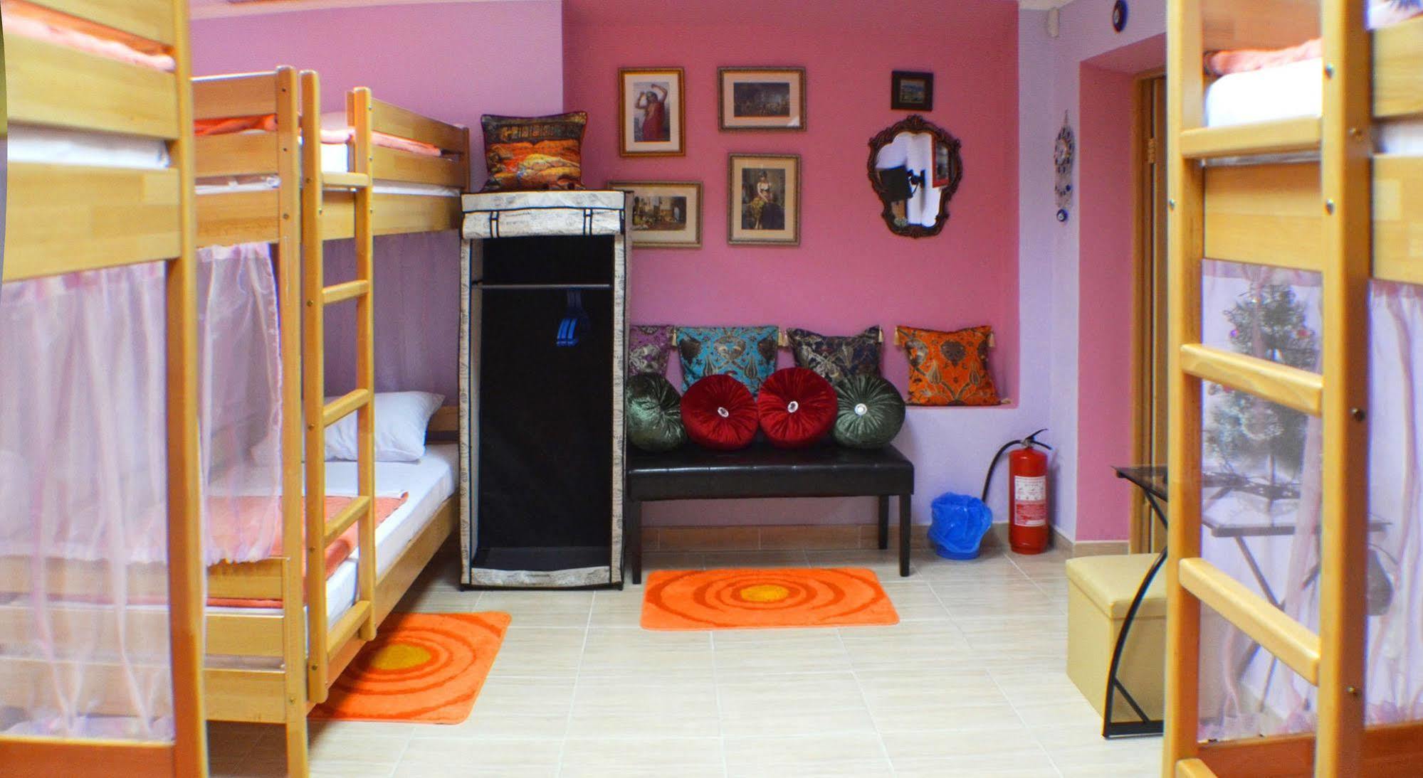 Ballet Hostel Kijev Kültér fotó