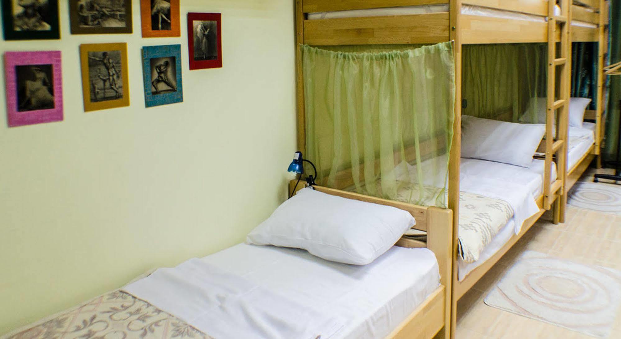 Ballet Hostel Kijev Kültér fotó